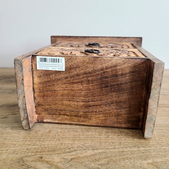 wooden jewelry organizer/storage box with carved elephants. - Picture 5 of 7